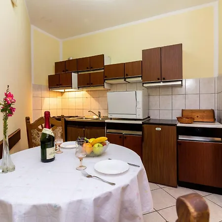 Apartman Fuer Zwei Personen By Interhome *