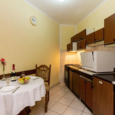 Fuer Zwei Personen By Interhome Apartman Fažana